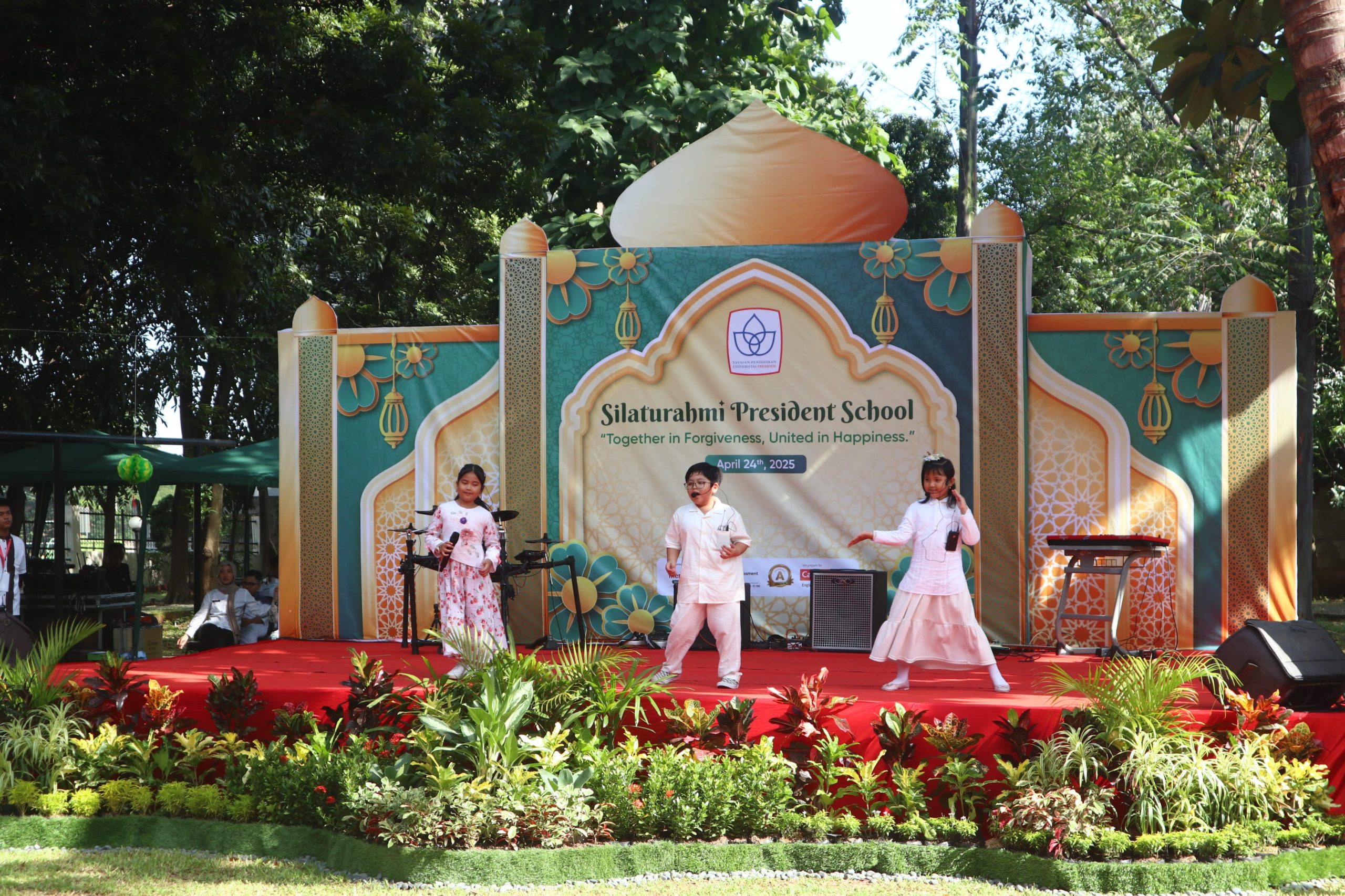 Halal Bihalal President Elementary School