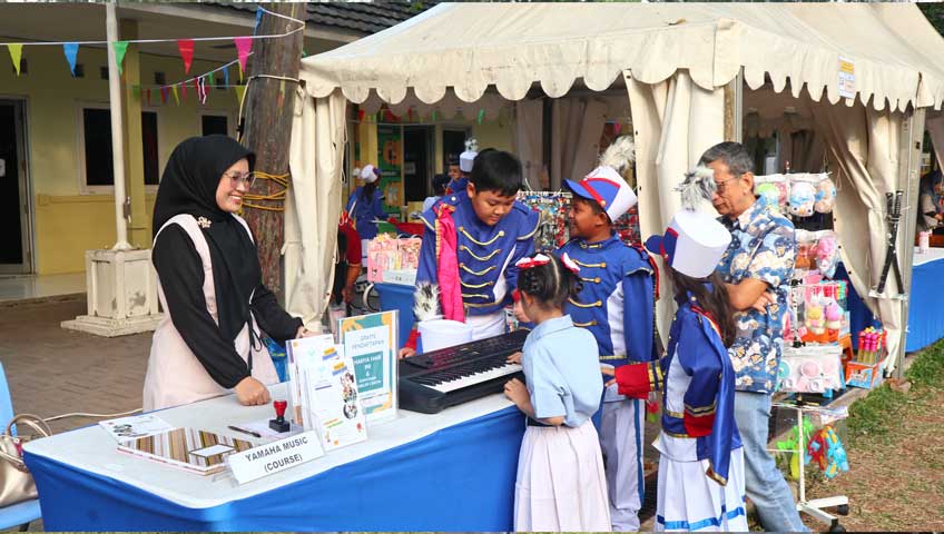 bazaar open house president school